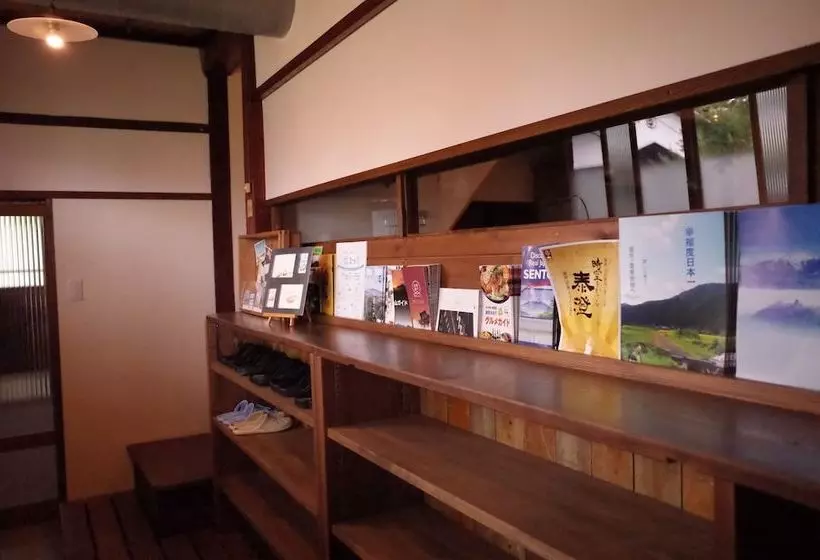 ユースホステル Cafe & Guesthouse Name Came Ono