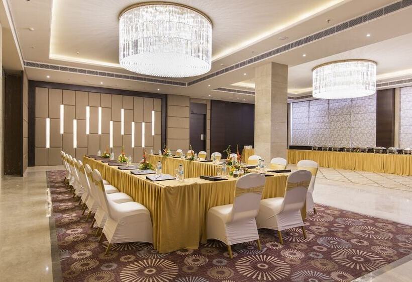 هتل Diyalo Lords  Plaza Birgunj