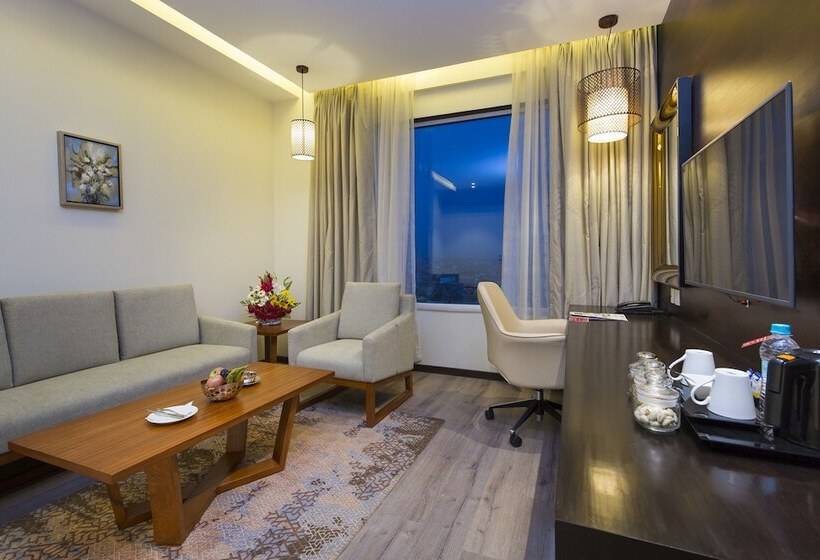 هتل Diyalo Lords  Plaza Birgunj