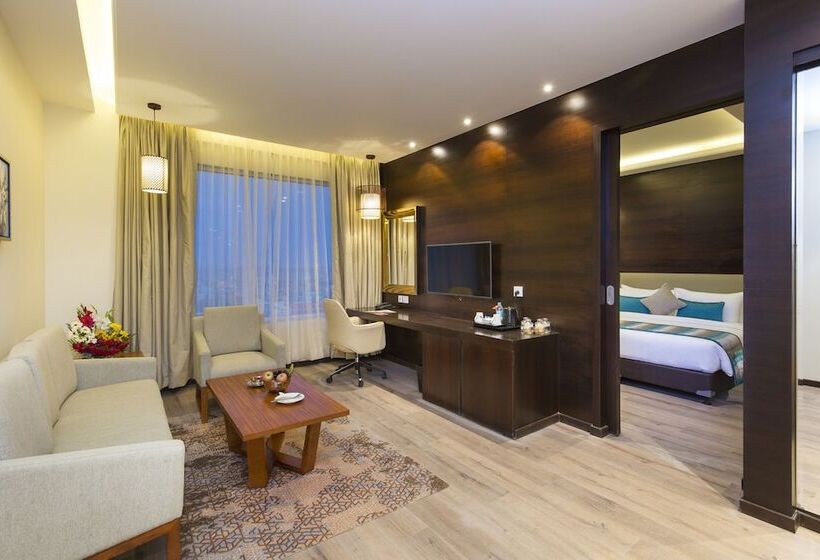 هتل Diyalo Lords  Plaza Birgunj