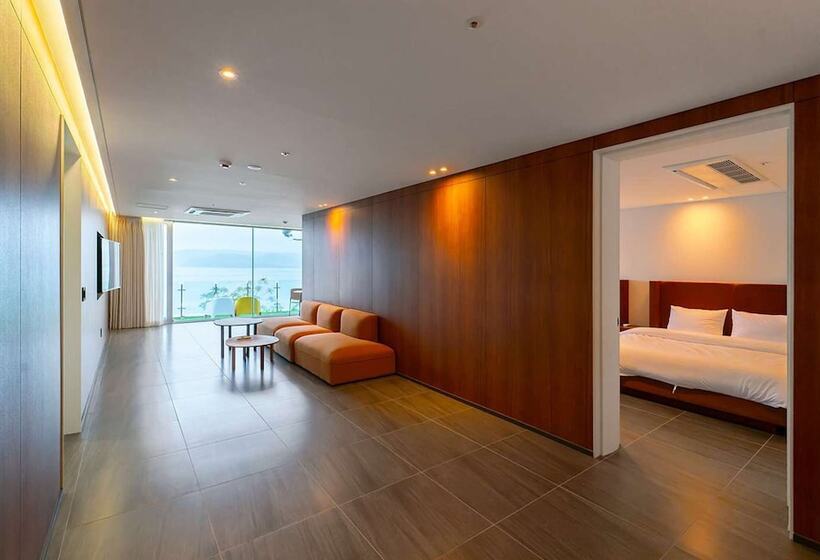 ホテル La Terrace Resort