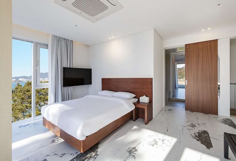 ホテル La Terrace Resort