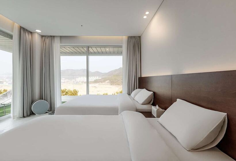 ホテル La Terrace Resort