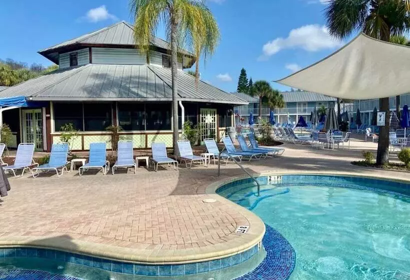 ホテル Paradise Lakes Resort, Clothing Optional Resort   Adult Only