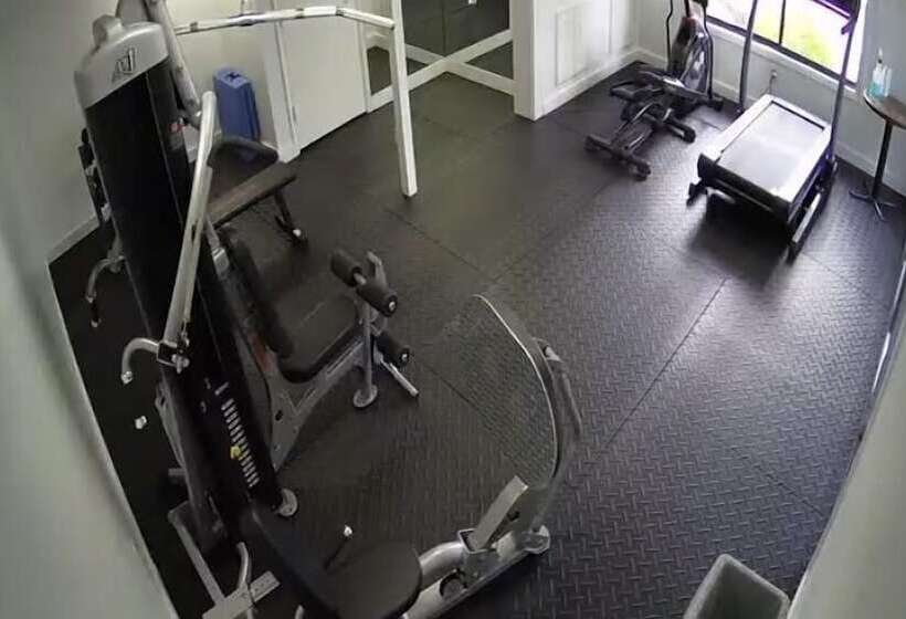 فندق Paradise Lakes Resort, Clothing Optional Resort   Adult Only