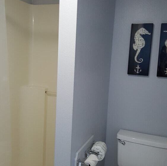 فندق Paradise Lakes Resort, Clothing Optional Resort   Adult Only