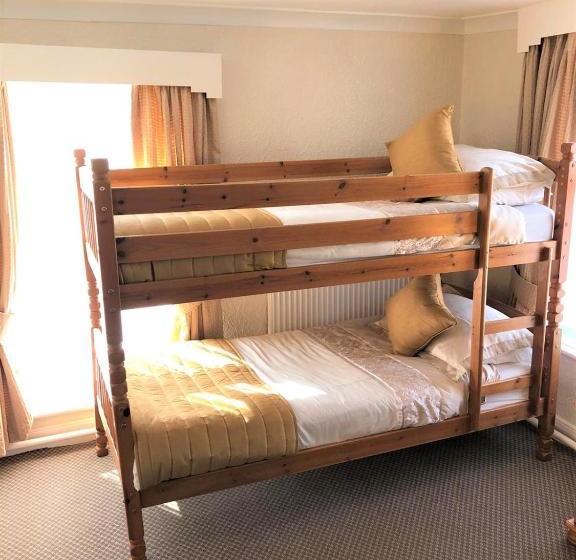 Отель The Bacchus