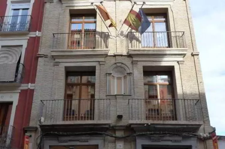 Be Zaragoza Hostel