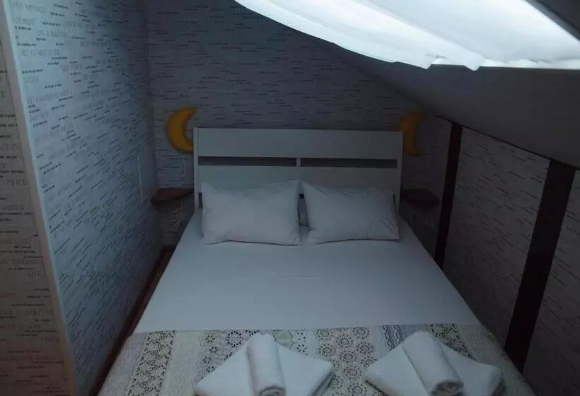 مسافرخانه City Westa