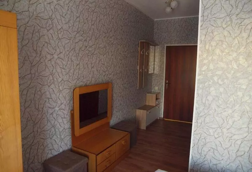 مسافرخانه City Westa