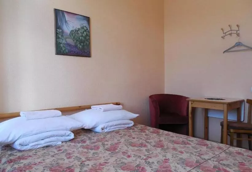 مسافرخانه Elizabeth S Yh Rooms