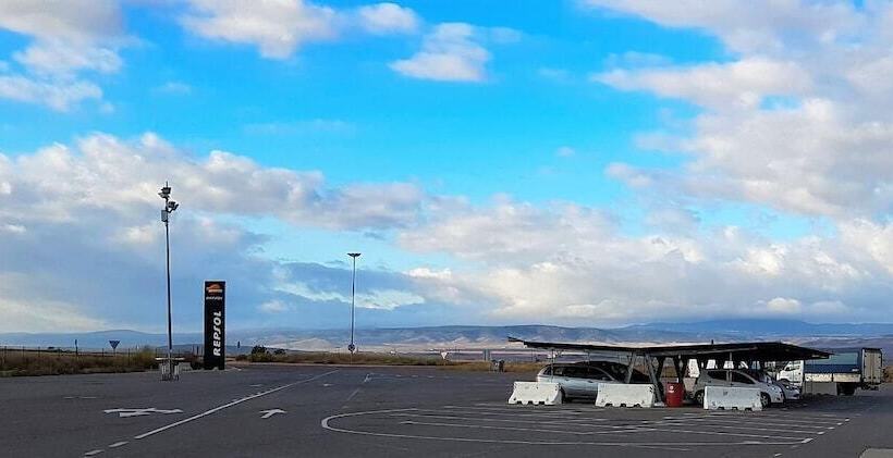 בית מלון כפרי As Monreal Del Campo