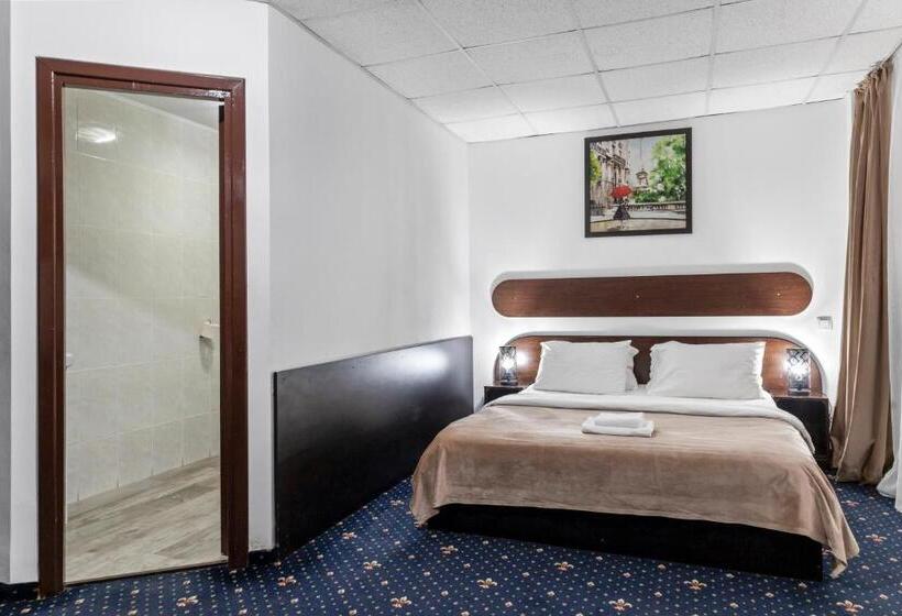 Hotel Charter Otopeni