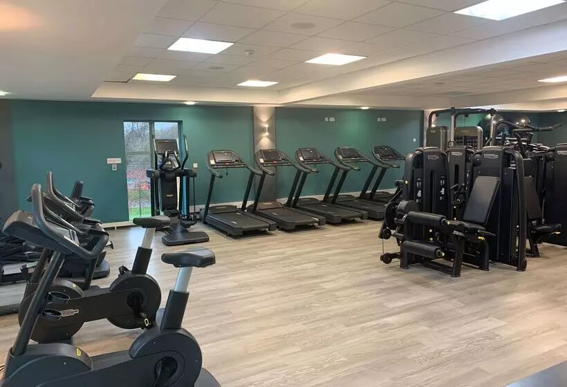 ホテル De Vere Cotswold Water Park