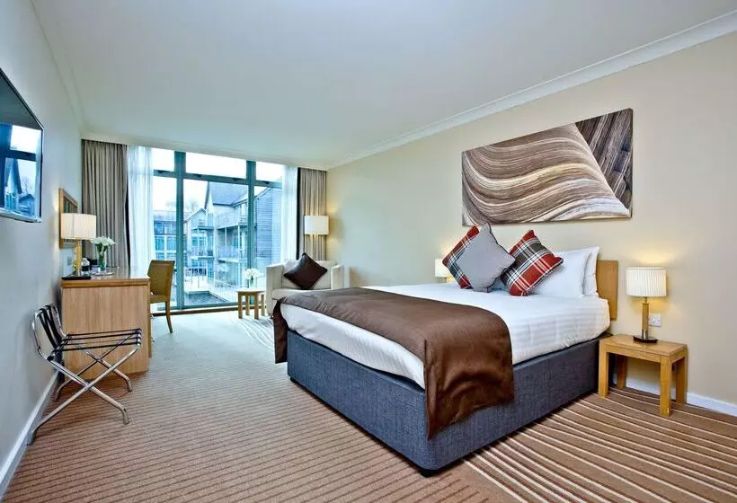 ホテル De Vere Cotswold Water Park