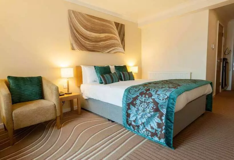 ホテル De Vere Cotswold Water Park