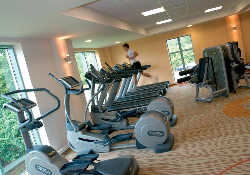 ホテル De Vere Cotswold Water Park