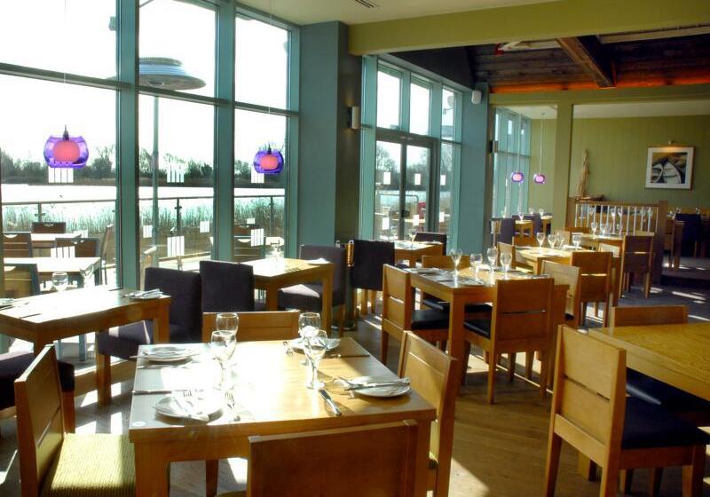 ホテル De Vere Cotswold Water Park