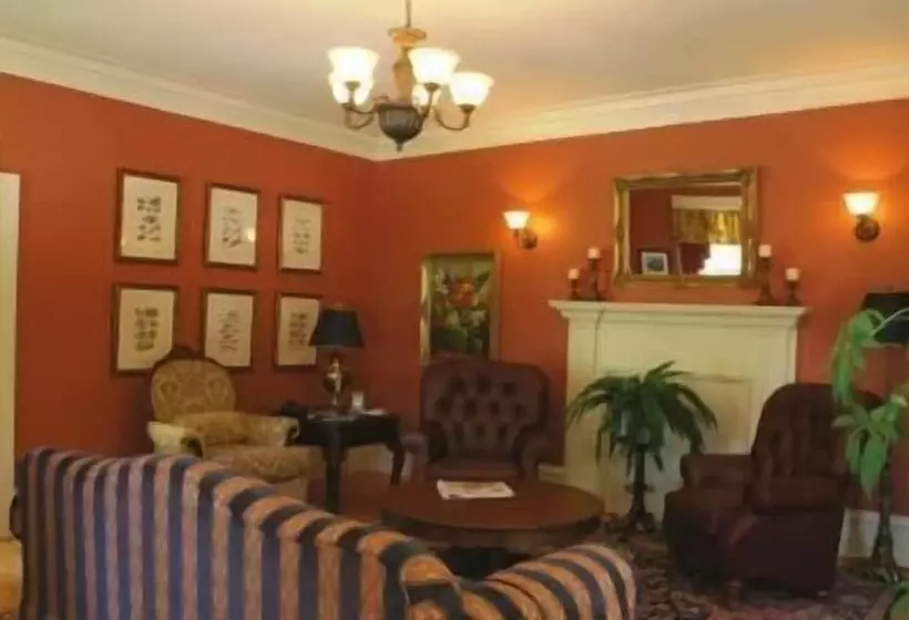 فندق Desbarres Manor Inn