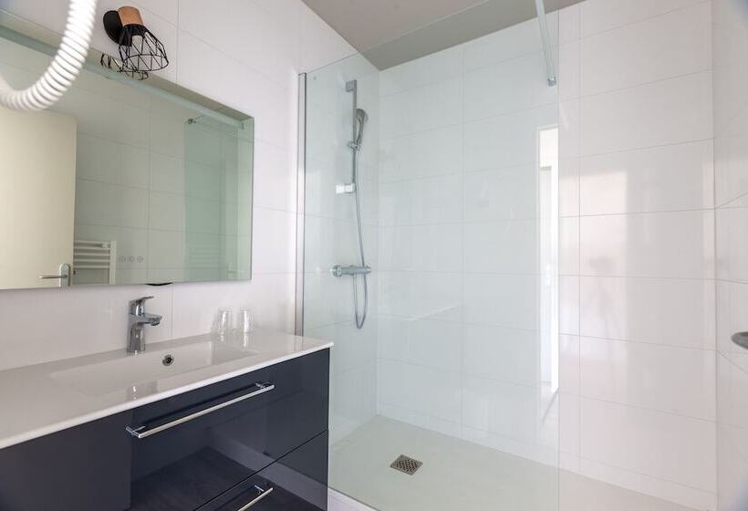 酒店 Hôtel Restaurant Le Grand Large Face à La Plage Ile De Ré