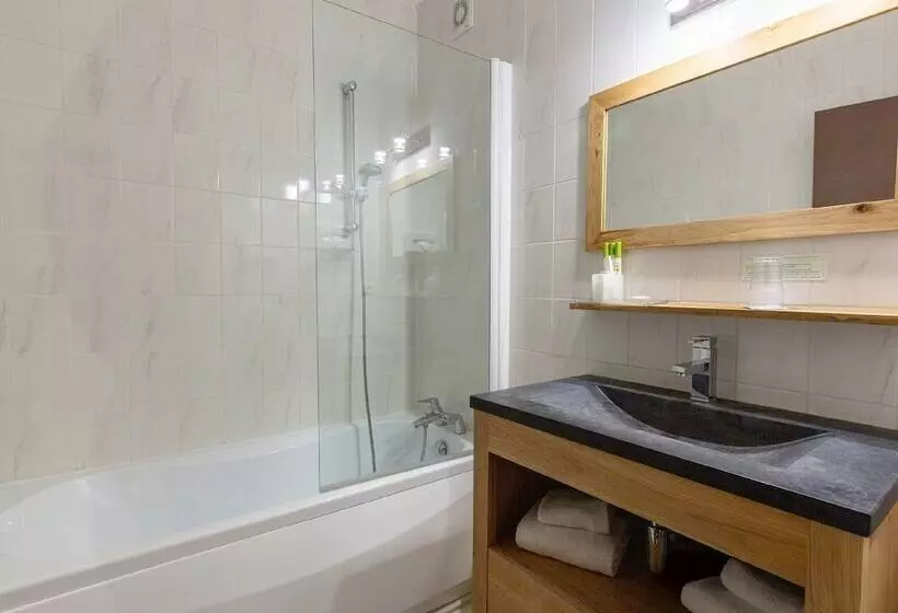 هتل Hôtel Restaurant Le Grand Large Face à La Plage Ile De Ré