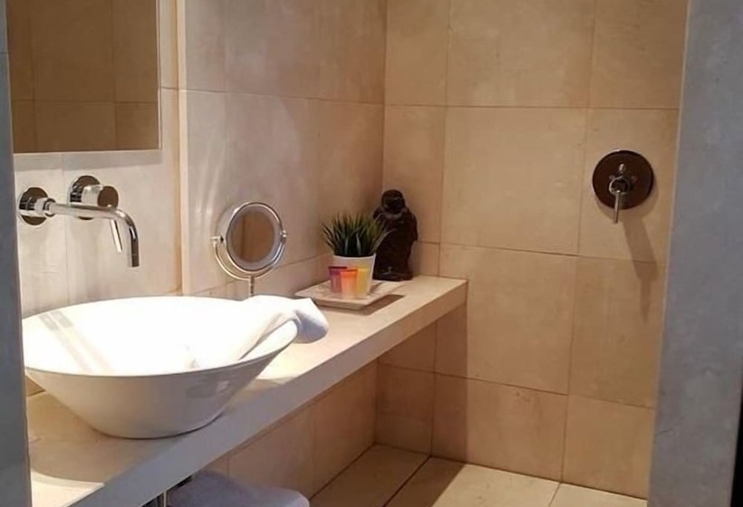 Отель La Villa Marbella