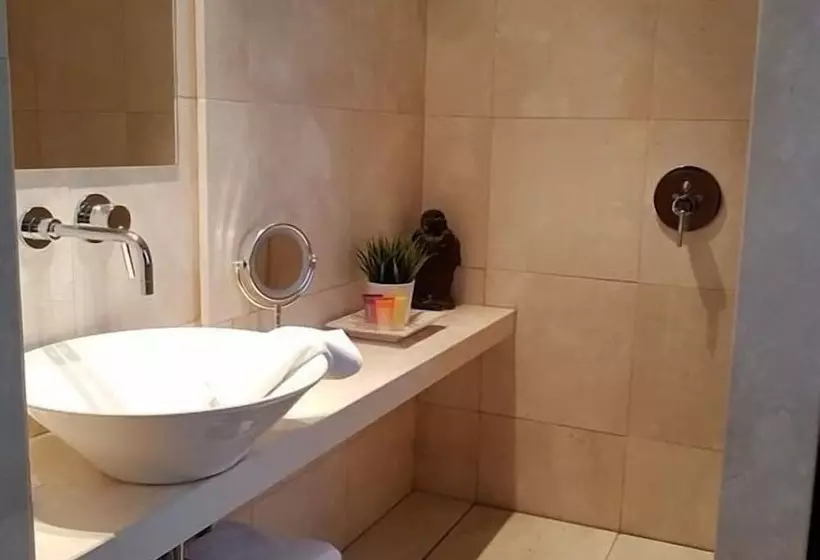 Отель La Villa Marbella