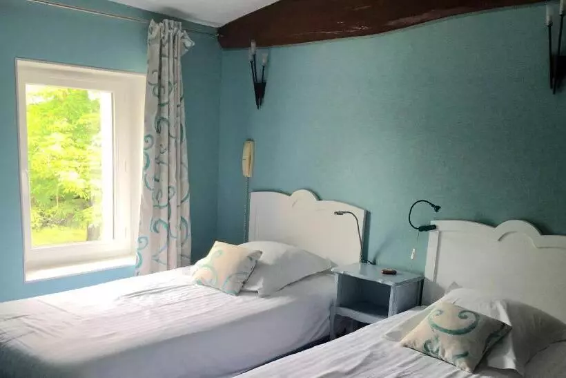 Отель Logis Domaine Du Prieure