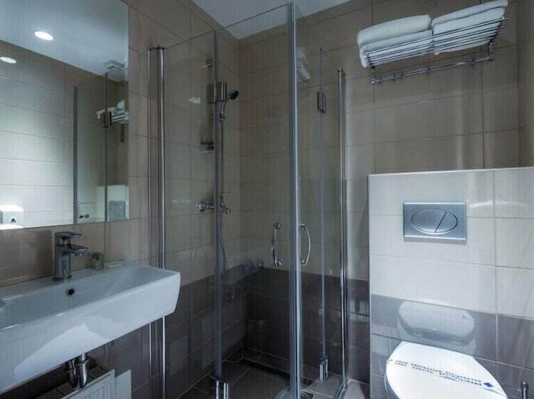 בית מלון כפרי Macola