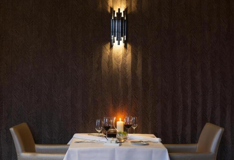 هتل Manoir De Lébioles