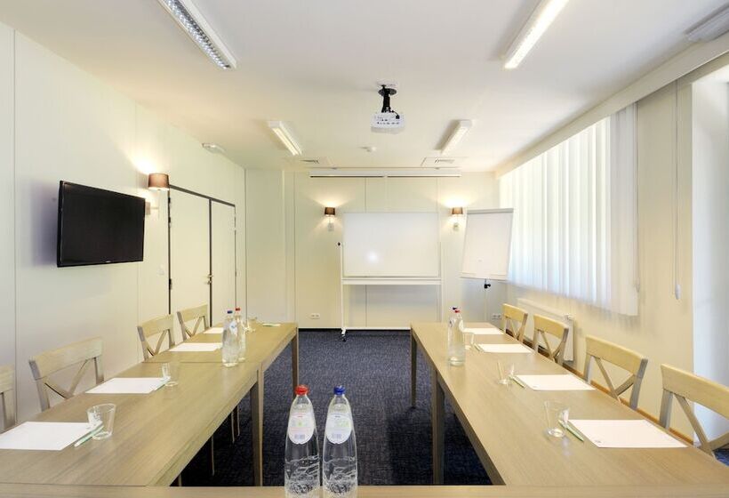 فندق Montdespins Domaine De Vacances, Vakantiedomein Dennenheuvel