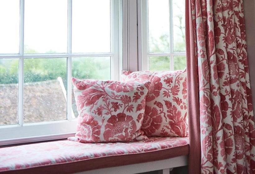 Отель The Black Lion, Long Melford