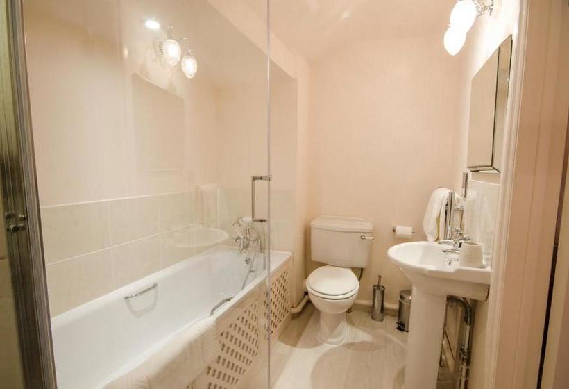 Отель The Black Lion, Long Melford