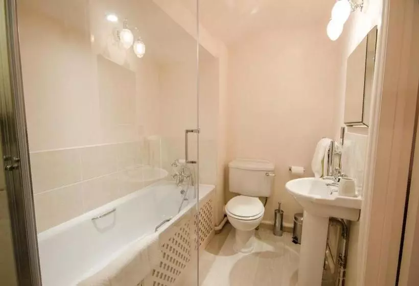 فندق The Black Lion, Long Melford