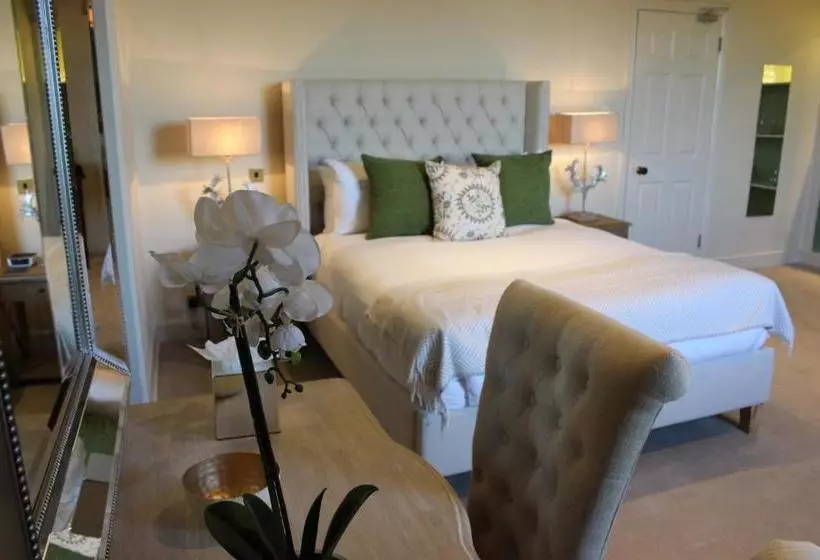 فندق The Black Lion, Long Melford