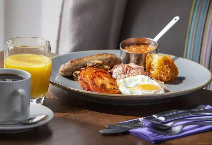 호텔 The Plough Inn