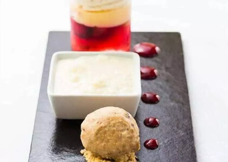 호텔 The Plough Inn