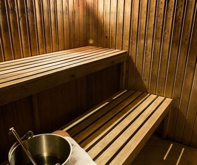 فندق The Plough Inn