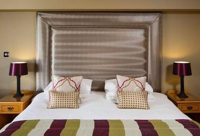 호텔 The Plough Inn