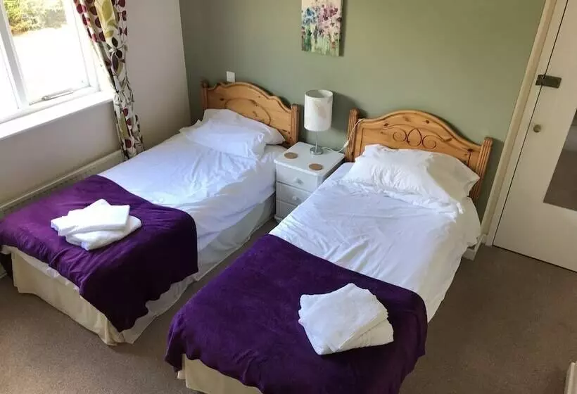 ホテル The Plume Of Feathers