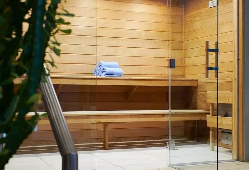 ホテル Warwick Le Crystal  Montréal