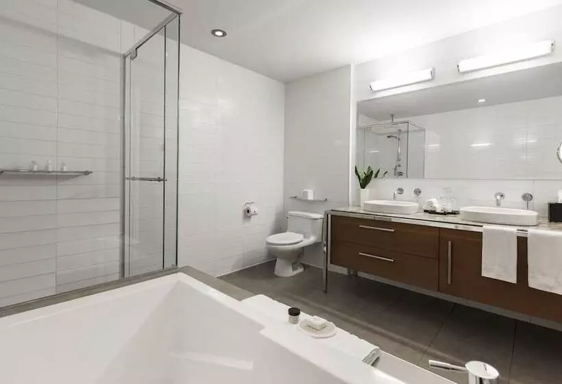 ホテル Warwick Le Crystal  Montréal