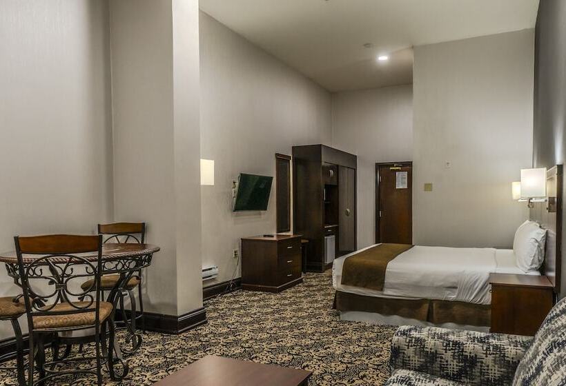 Woodbine Hotel & Suites