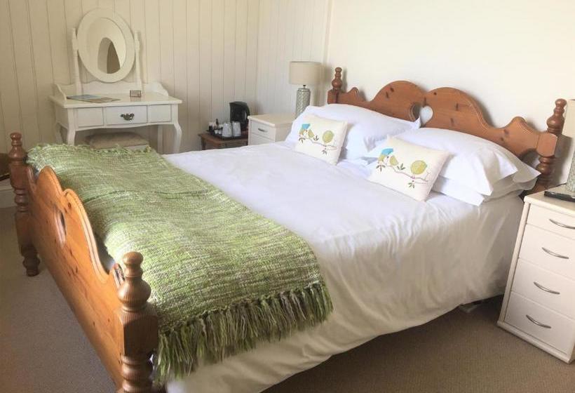 The Longcross Hotel And Gardens