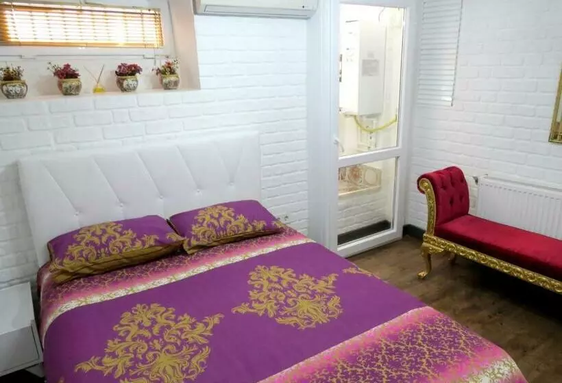 Istanberry  Pera Apartments