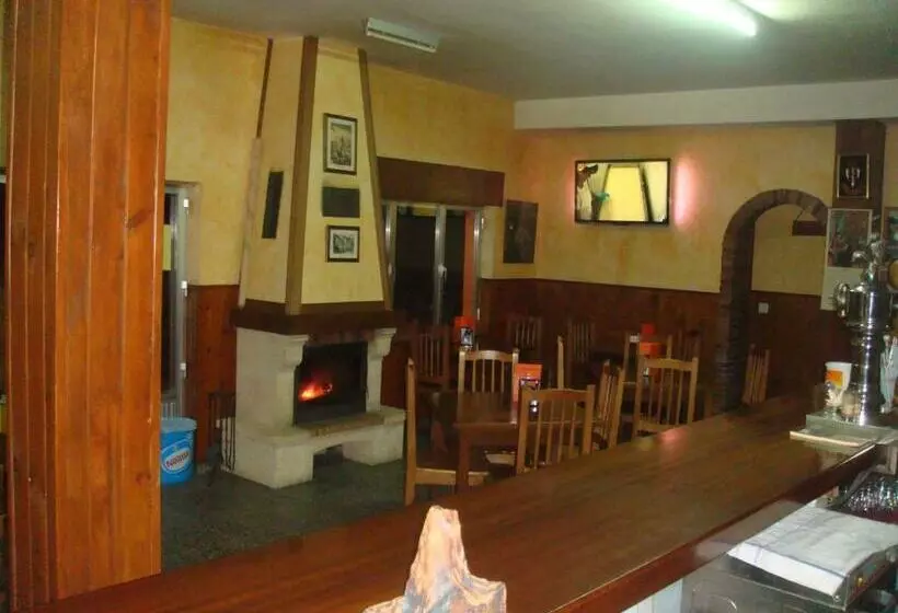 Majatalo Hostal Poncebos