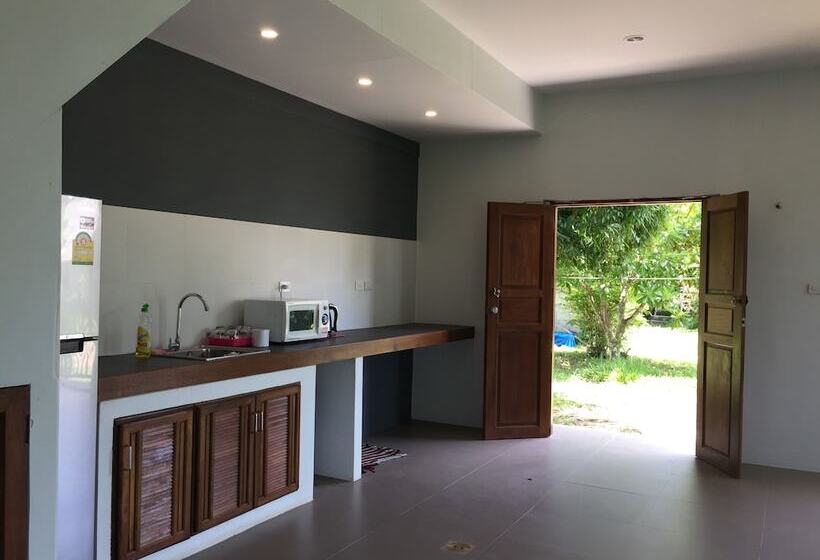 בית מלון כפרי Anattaya Holiday Home