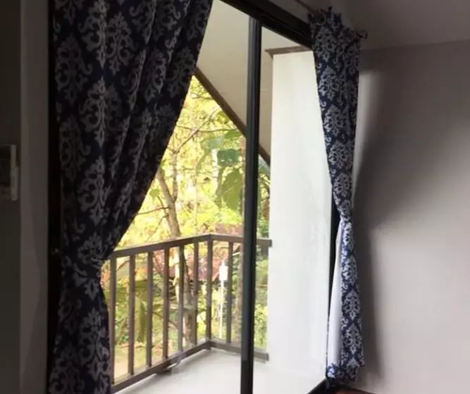 Hotelli Anattaya Holiday Home