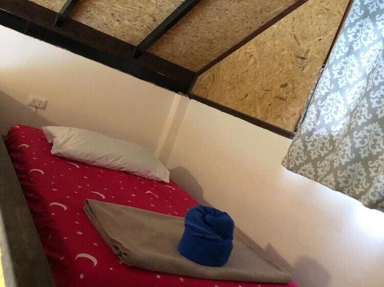 בית מלון כפרי Anattaya Holiday Home