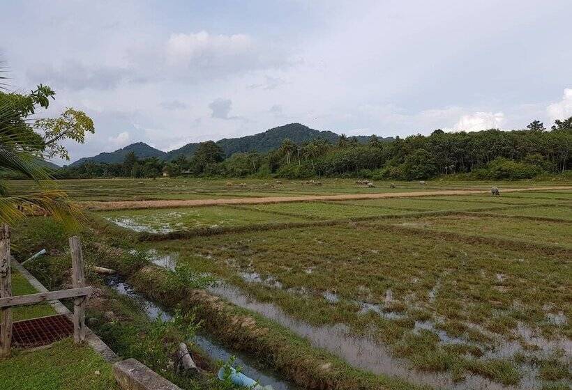 בית מלון כפרי Anattaya Holiday Home